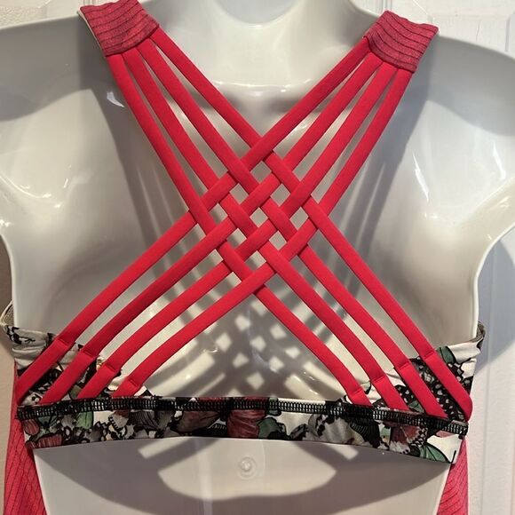 Lululemon Pink Wild Tank‎ Heathered Bon Bon So Fly Butterfly Angel Wing Size 8 - Picture 7 of 11